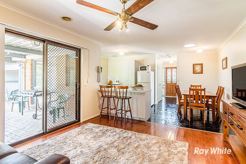 12 Rowen Court, Cranbourne North VIC 3977, Cranbourne North - Thumbnail 4