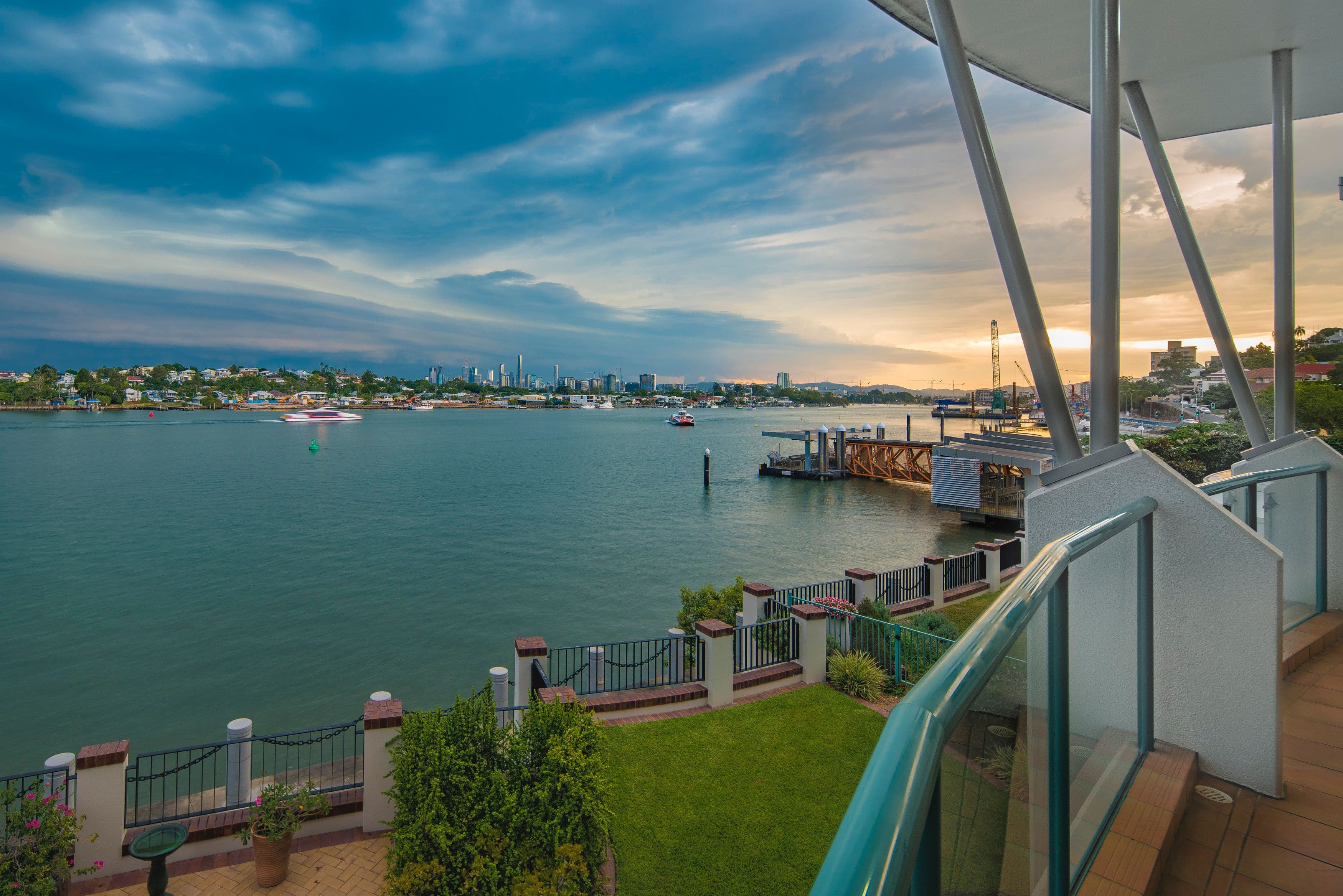 27 Harbour Road, Hamilton QLD 4007, Hamilton - Image 1