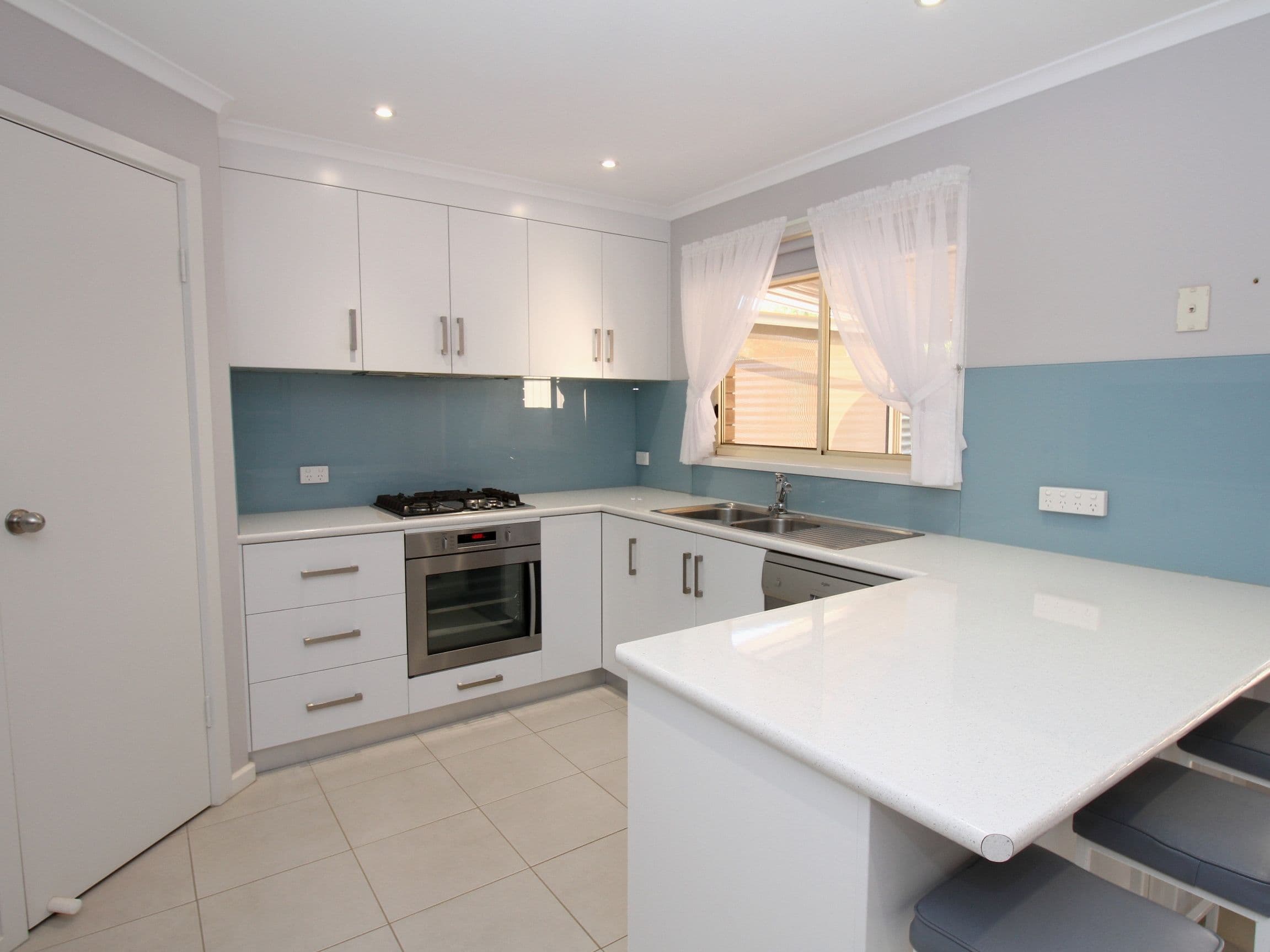 28 Hall Crescent, Loxton SA 5333, Loxton - Thumbnail 2
