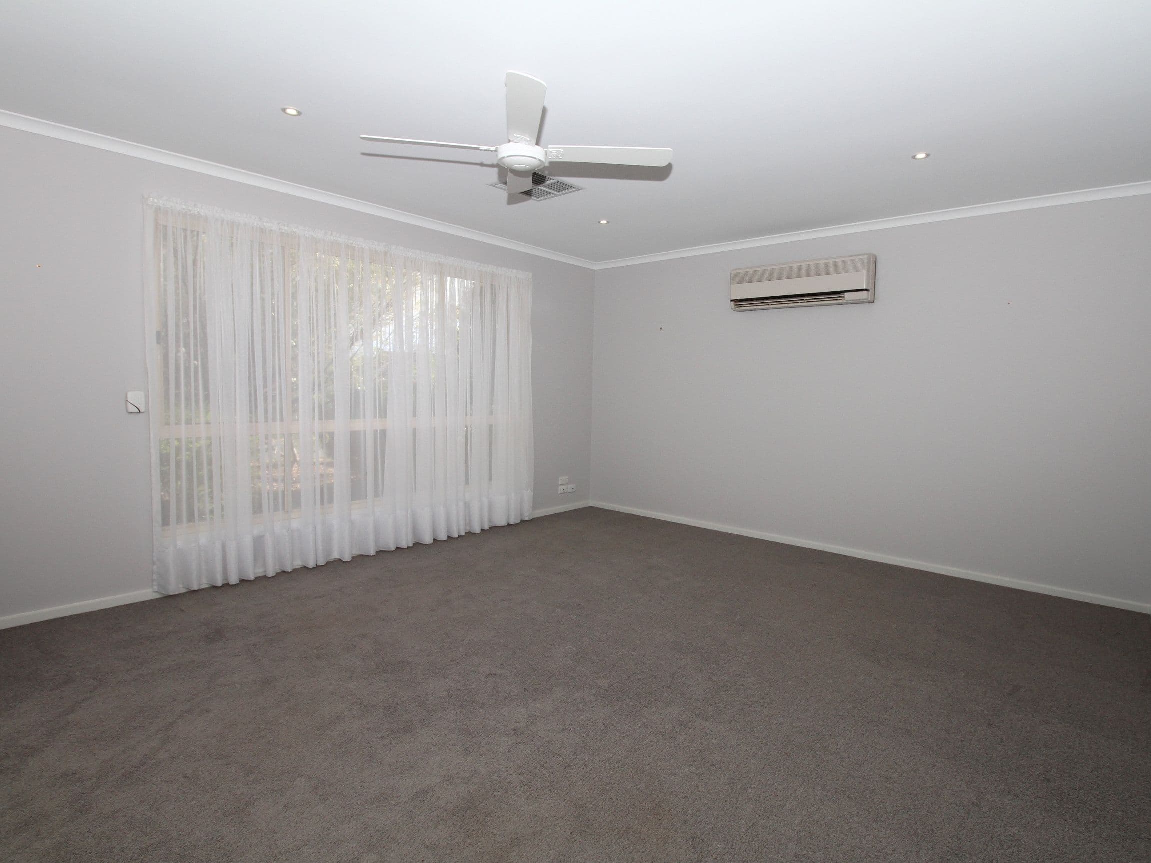 28 Hall Crescent, Loxton SA 5333, Loxton - Thumbnail 3