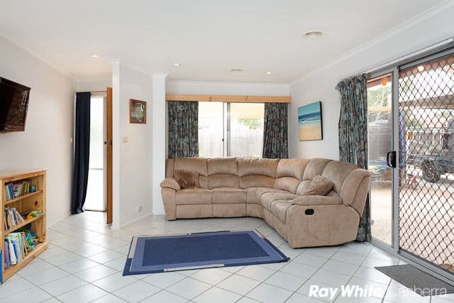 8 Yarrawonga Street, NGUNNAWAL ACT 2913, Ngunnawal - Thumbnail 2