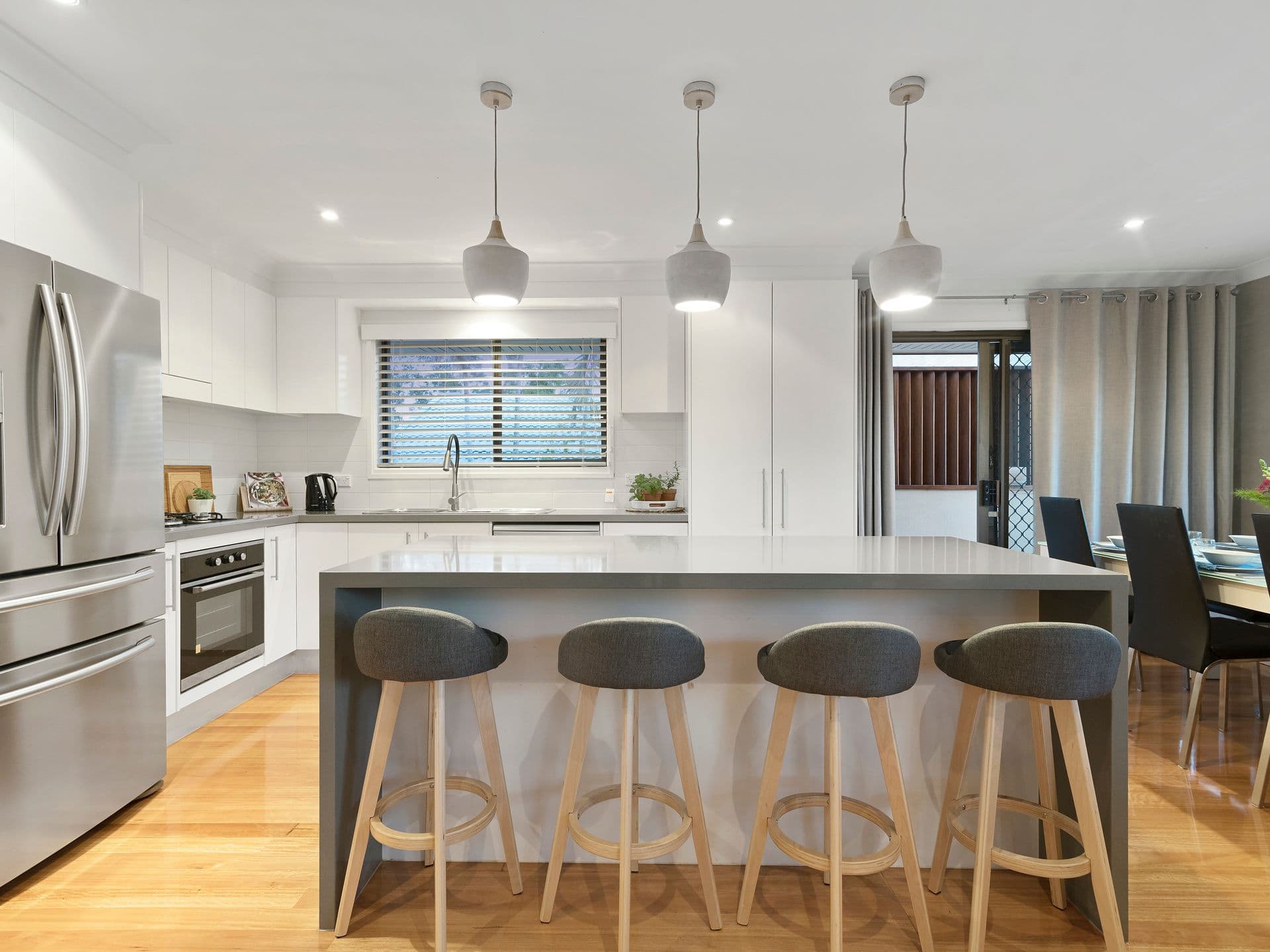 6 Darnel Street, Elanora QLD 4221, Elanora - Thumbnail 2