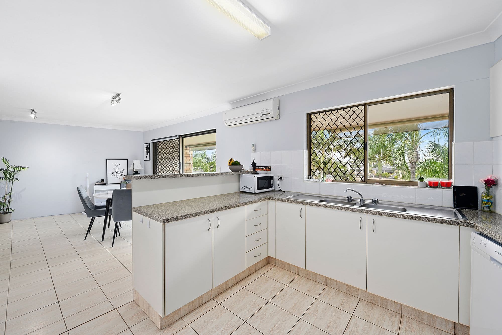 33-39 Hooker Boulevard, Broadbeach Waters QLD 4218, Broadbeach Waters - Thumbnail 5