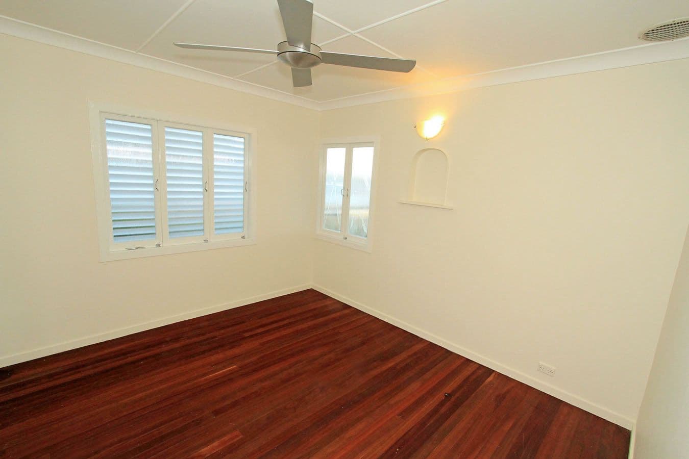 20 Ocean Parade, COOEE BAY QLD 4703, Cooee Bay - Thumbnail 8
