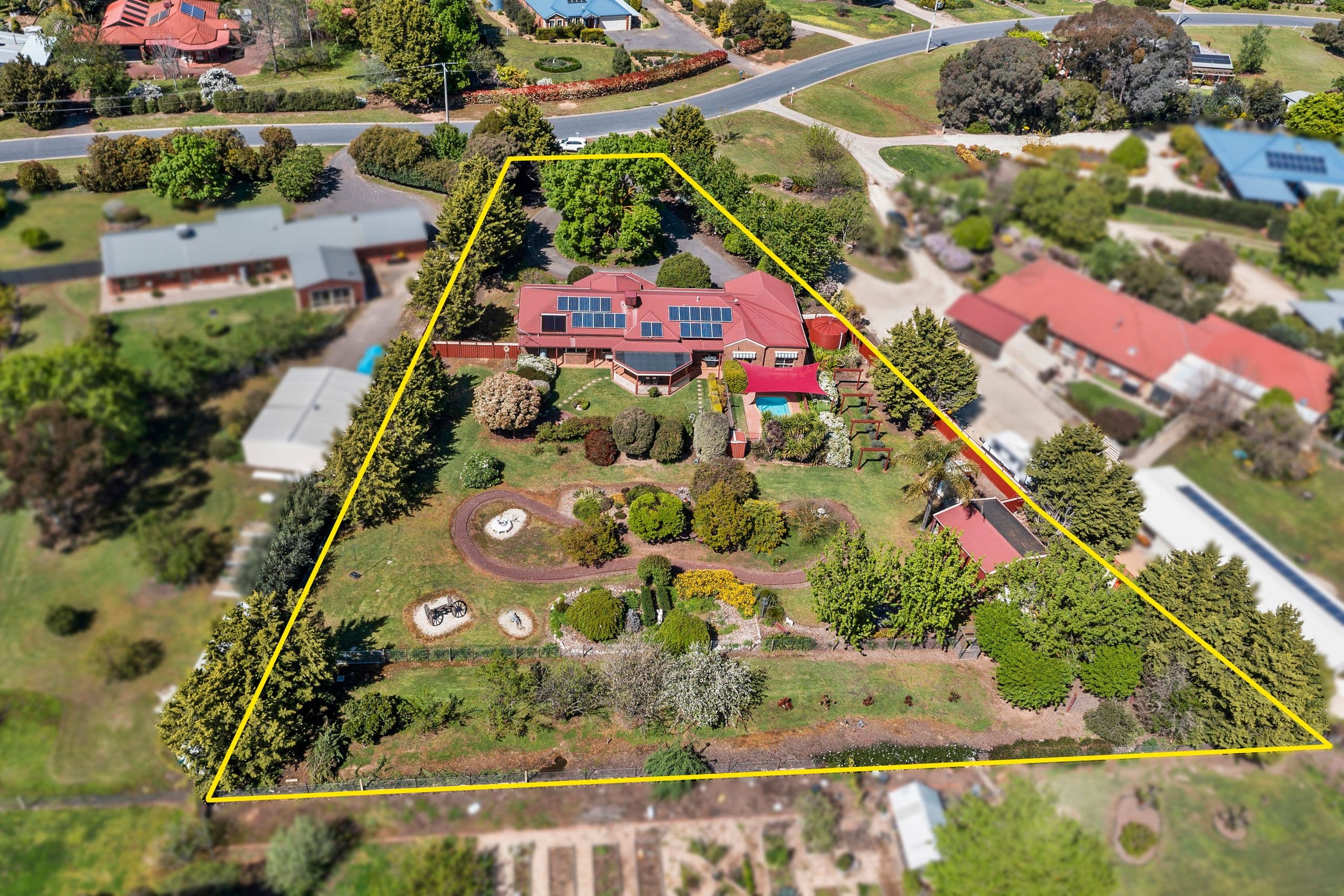 25 Noarana Drive, Benalla VIC 3672, Benalla - Thumbnail 2