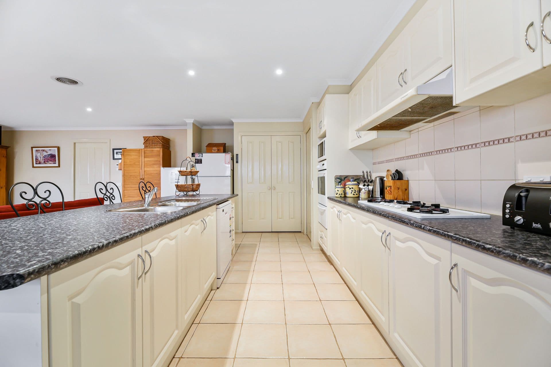 17 Wynen Court, Pakenham VIC 3810, Pakenham - Thumbnail 5