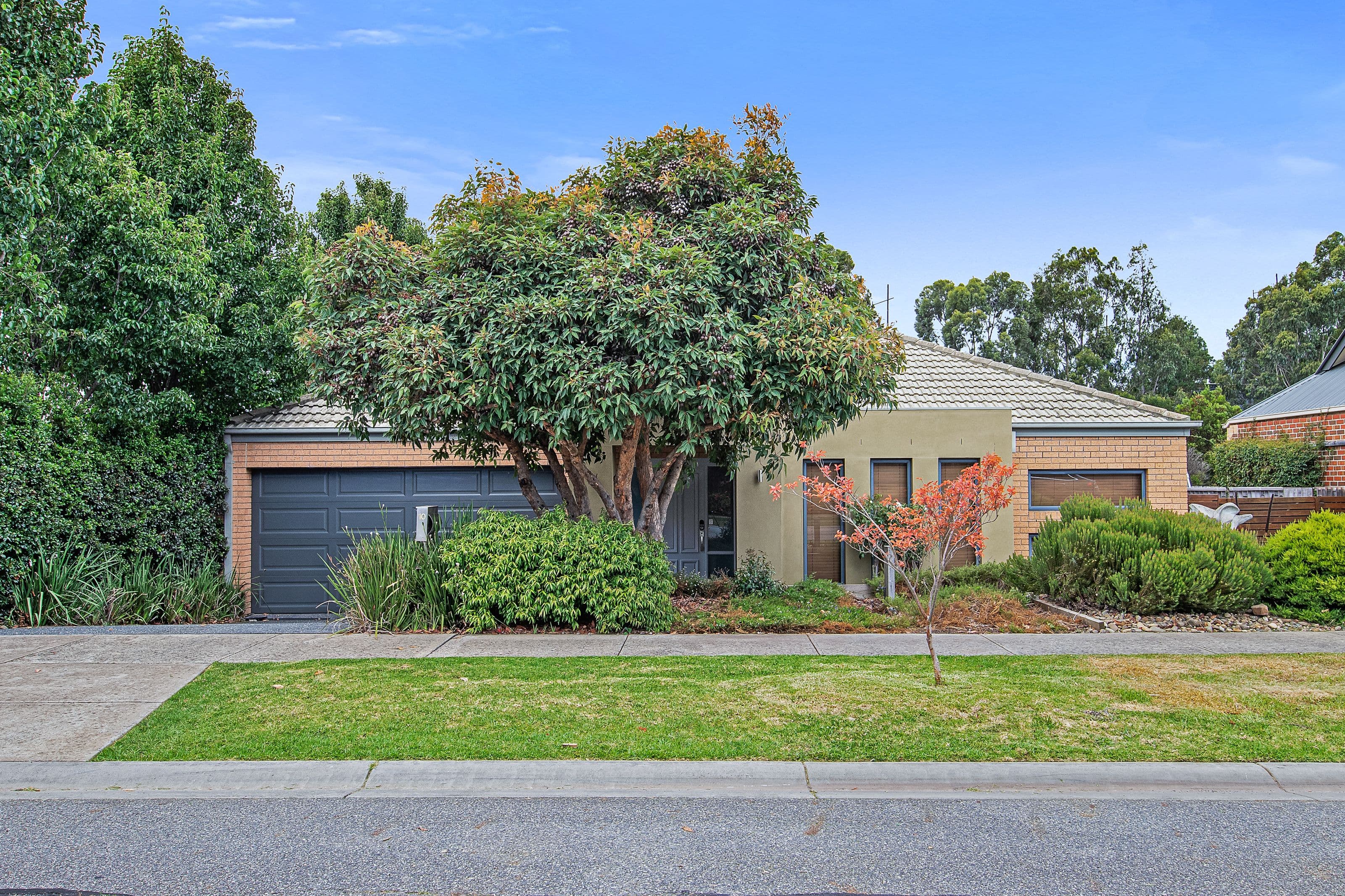 10 Brennan Court, Berwick VIC 3806, Berwick - Thumbnail 2