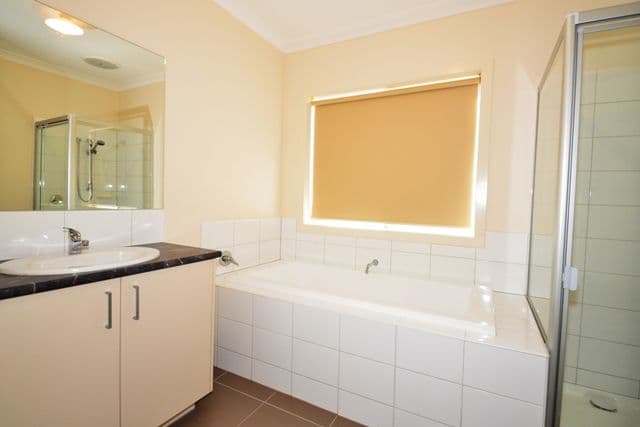 15 Strachan Rise, MERNDA VIC 3754, Mernda - Thumbnail 5