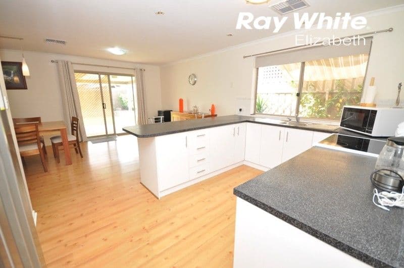 10 Cranmore Avenue, CRAIGMORE SA 5114, Craigmore - Thumbnail 2