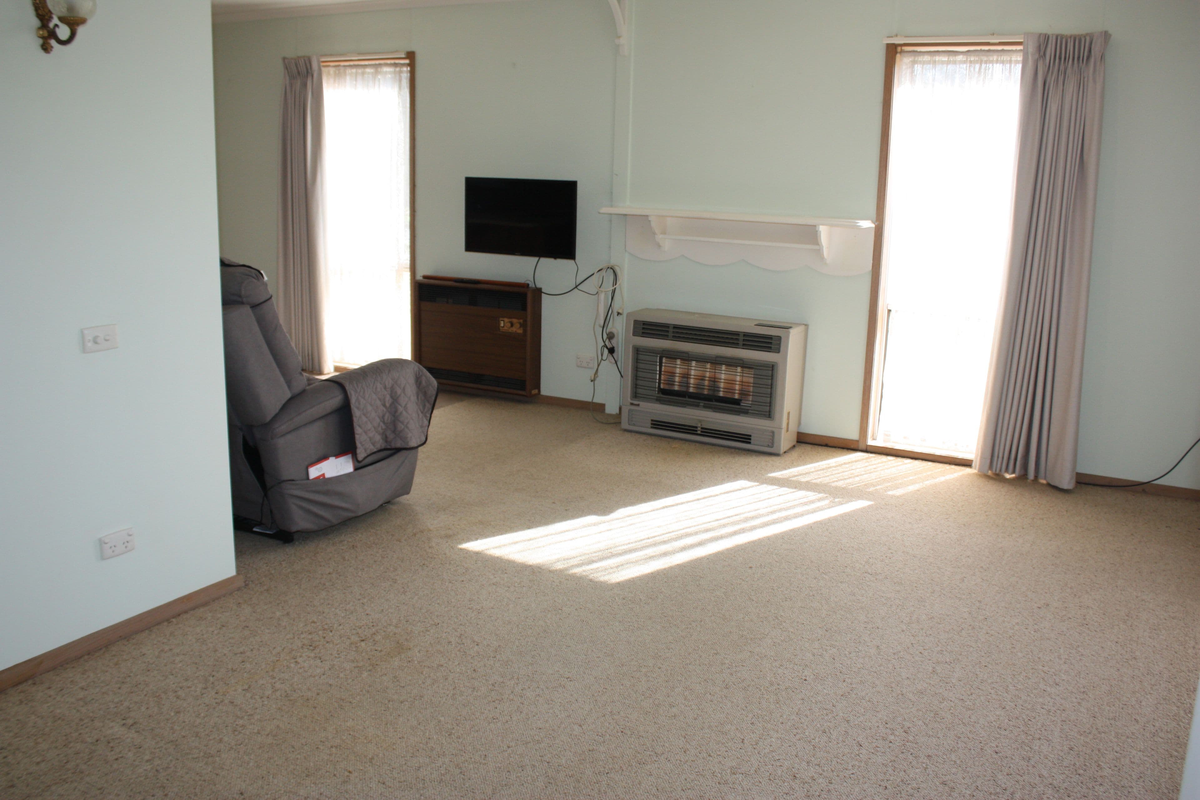 27 Elizabeth Street, Wahgunyah VIC 3687, Wahgunyah - Thumbnail 3