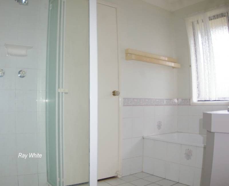 21 Commander Street, DECEPTION BAY QLD 4508, Deception Bay - Thumbnail 5