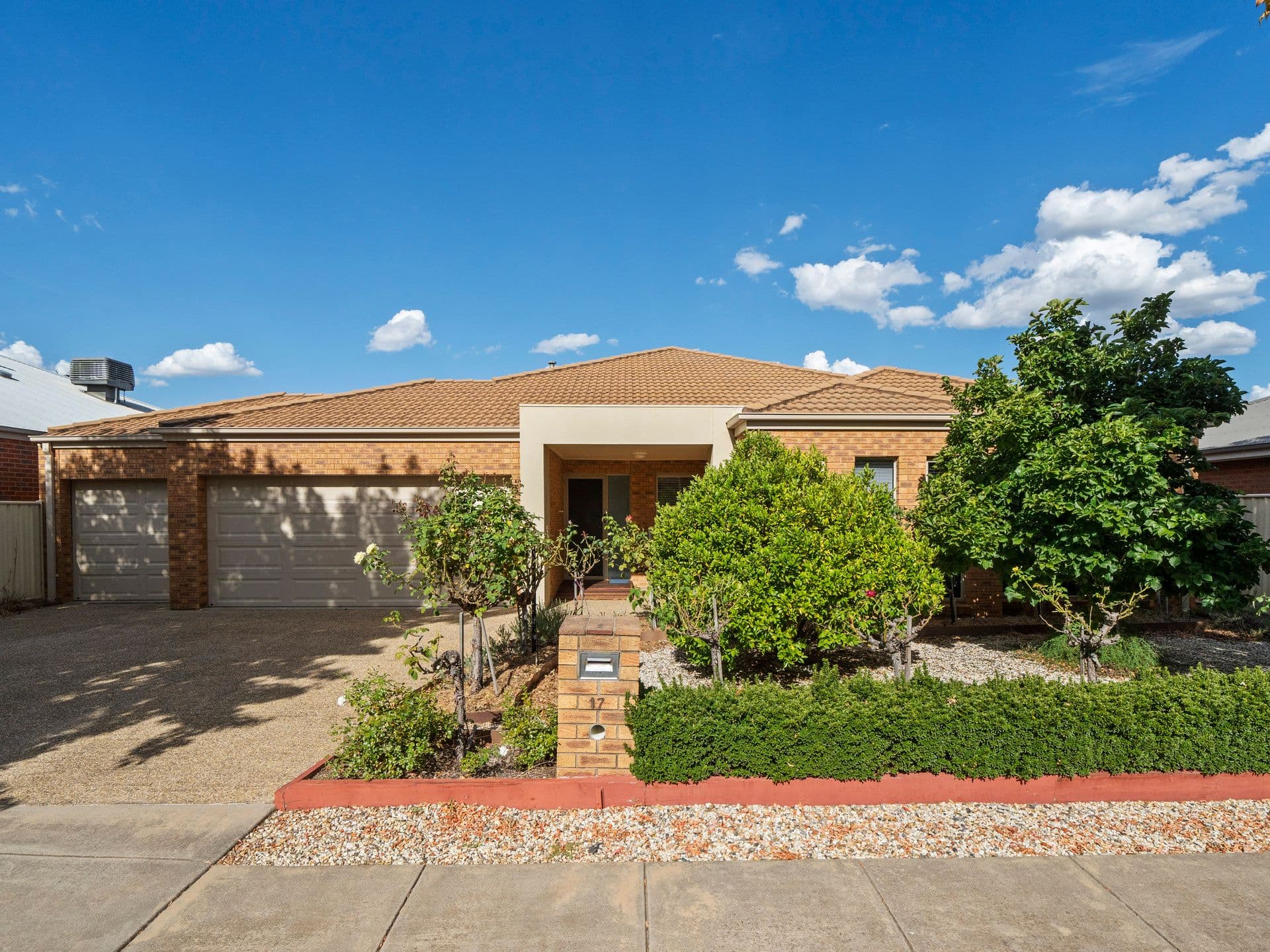 17 Moran Street, Benalla VIC 3672, Benalla - Image 1