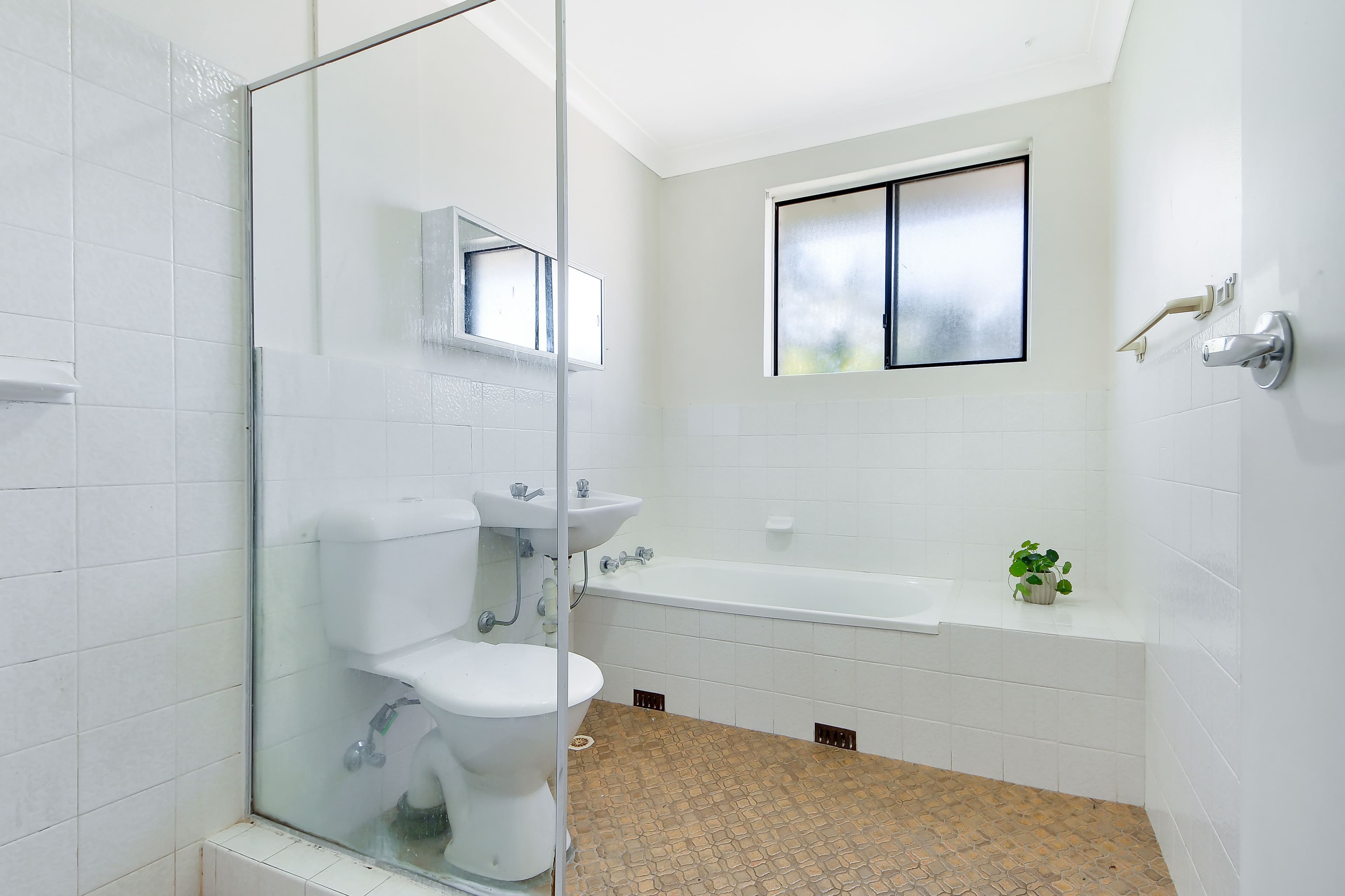 9-13 Surrey Street, Minto NSW 2566, Minto - Thumbnail 6