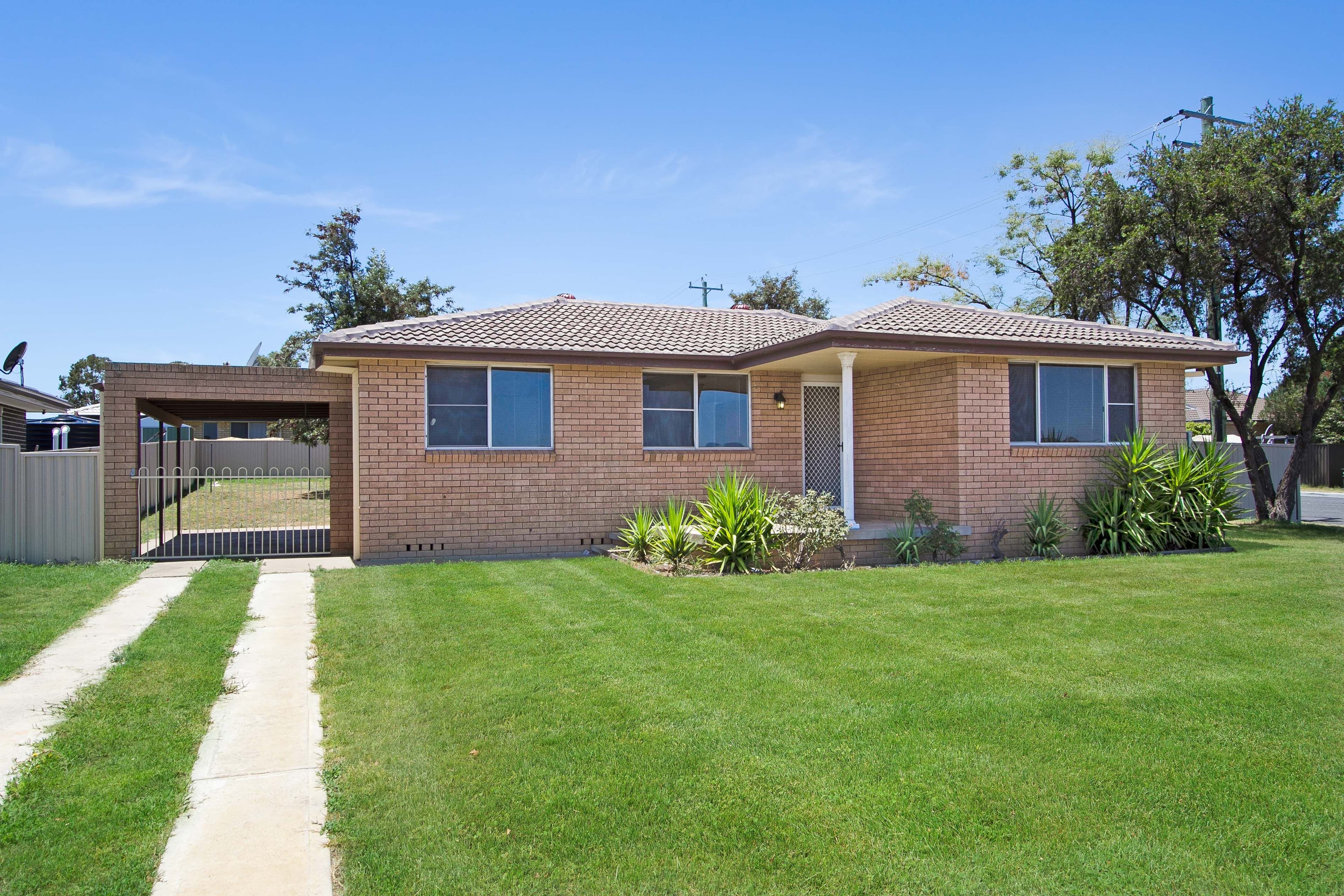 150 Flinders Street, Tamworth NSW 2340, Tamworth - Image 1
