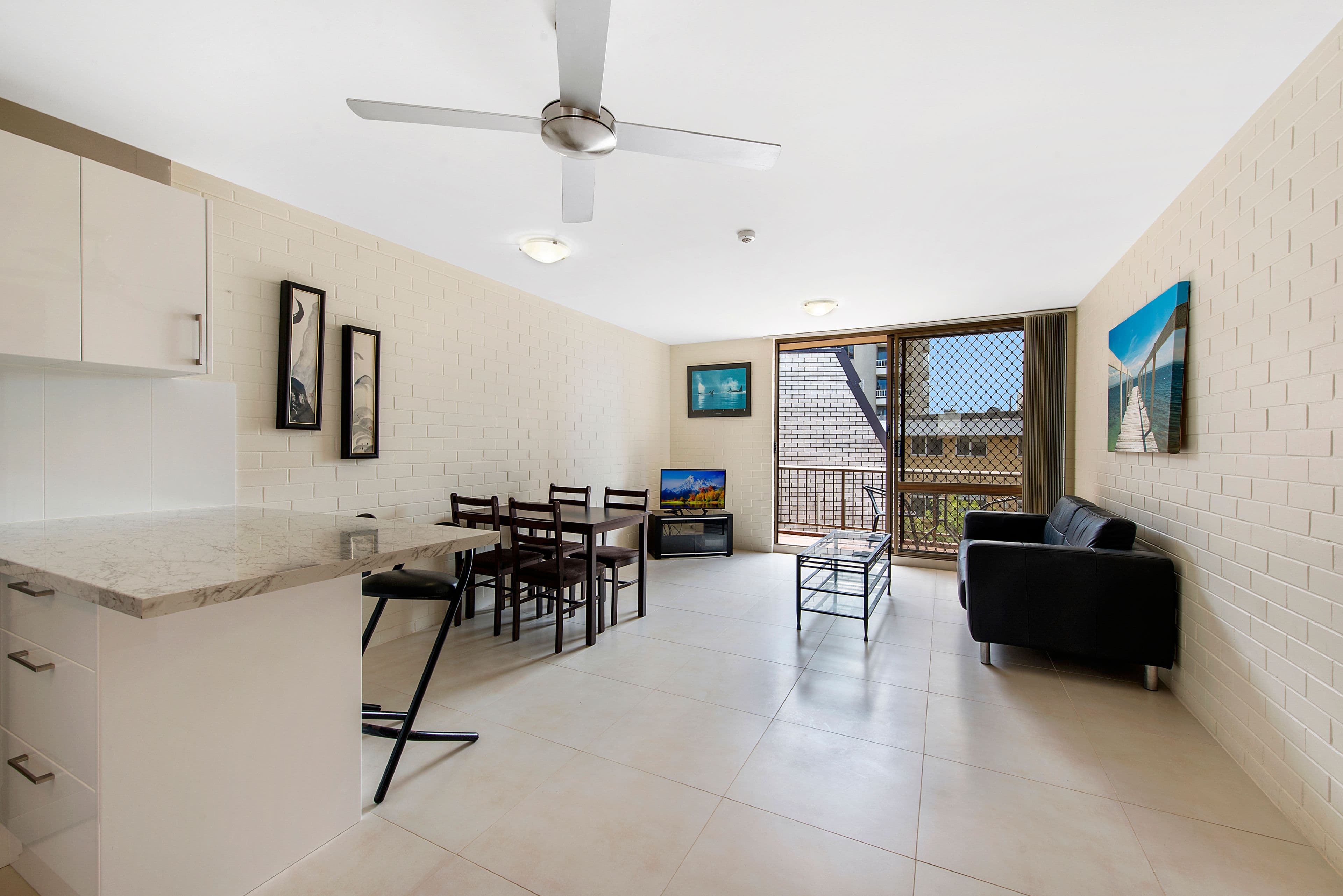 21 Old Burleigh Road, Surfers Paradise QLD 4217, Surfers Paradise - Thumbnail 2