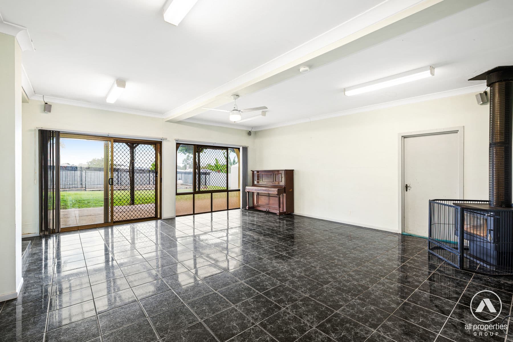 21 Felix Court, Crestmead QLD 4132, Crestmead - Thumbnail 3