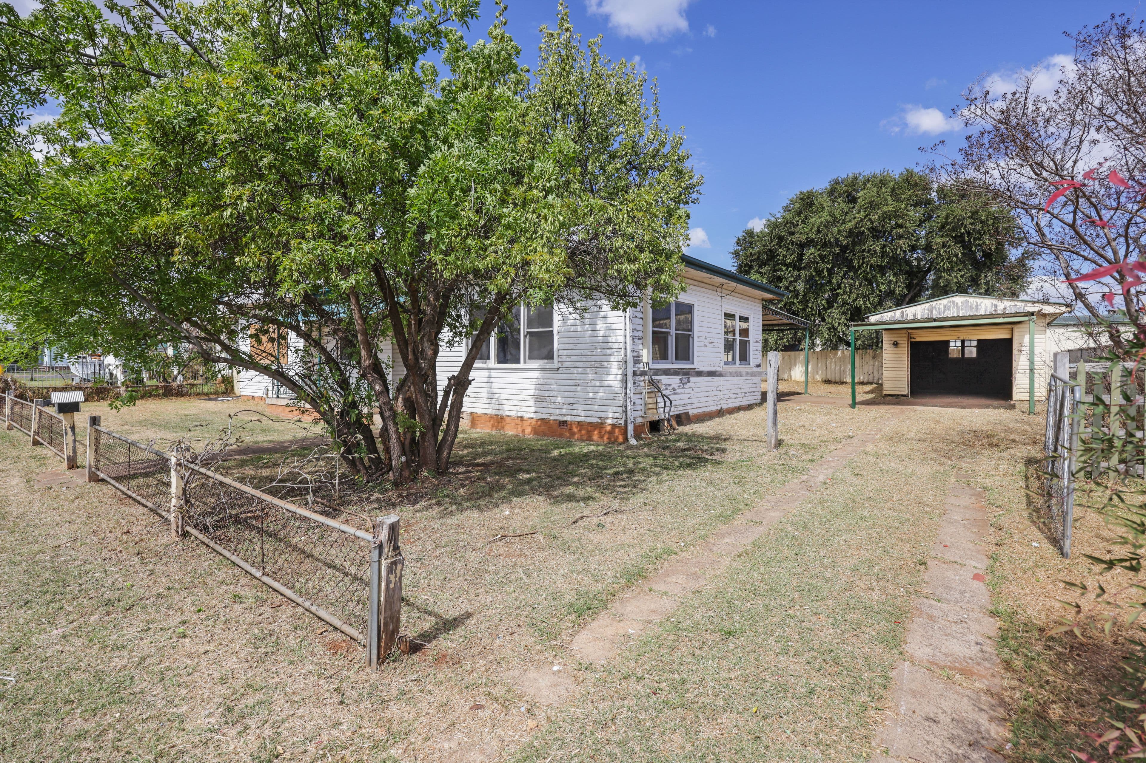3 Donald Street, Tamworth NSW 2340, West Tamworth - Image 1