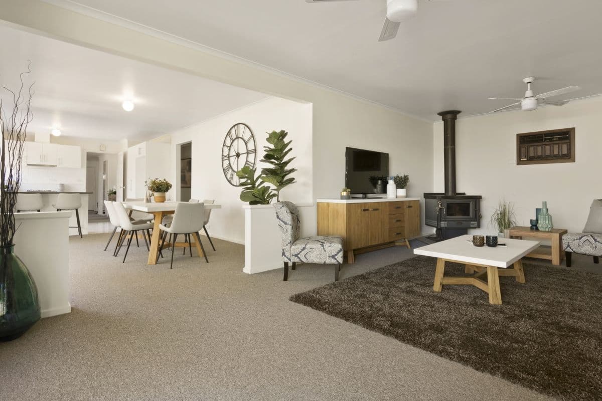 25 Swan Street, Werribee VIC 3030, Werribee - Image 1
