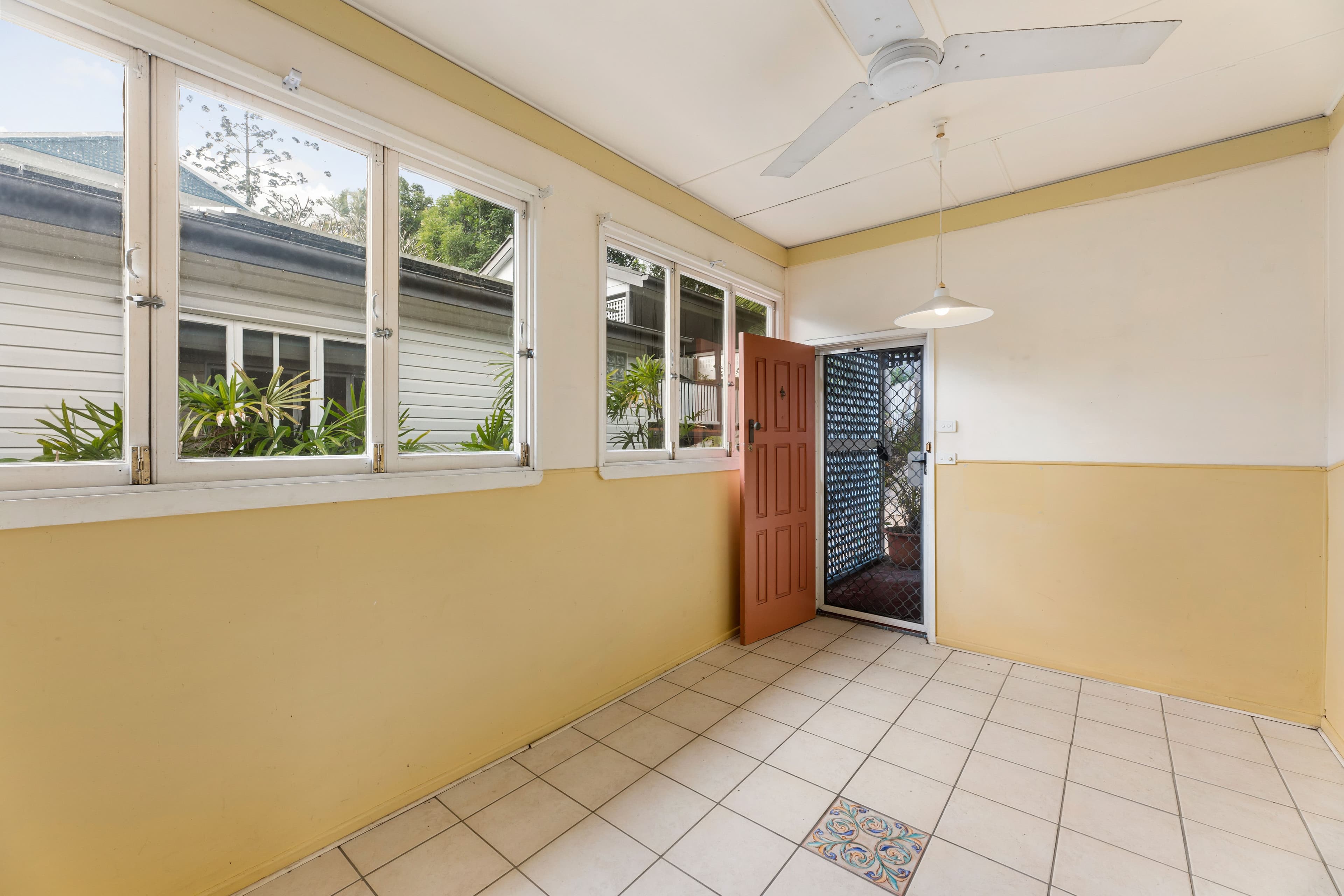 143 Gailey Road, Taringa QLD 4068, Taringa - Thumbnail 3