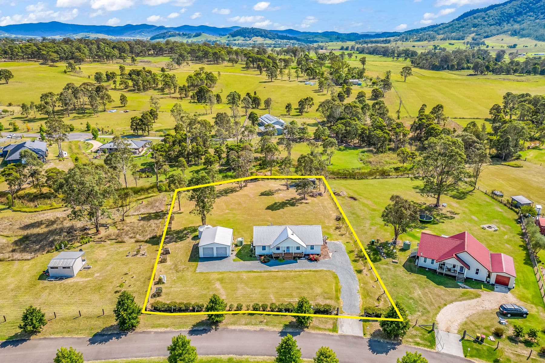 6 Ironbark Close, Gloucester NSW 2422, Gloucester - Thumbnail 2