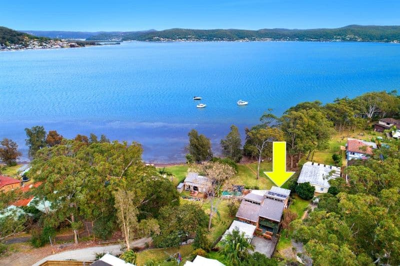 309 Avoca Drive, Green Point - Image 1