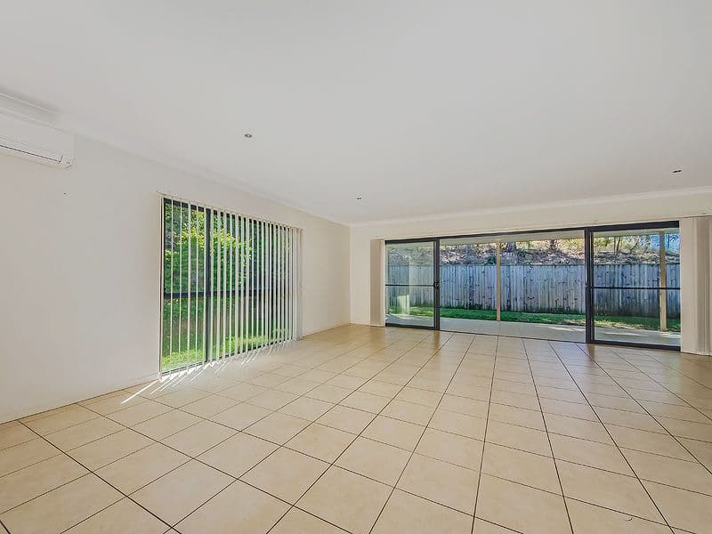26 Amaray Drive, UPPER COOMERA QLD 4209, Upper Coomera - Thumbnail 2