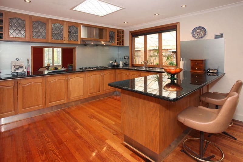 46 Cambridge Drive, GLEN WAVERLEY VIC 3150, Glen Waverley - Thumbnail 4