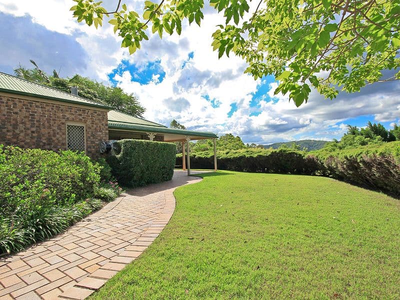 29 Woodview Street, SAMFORD VALLEY QLD 4520, Samford Valley - Thumbnail 3
