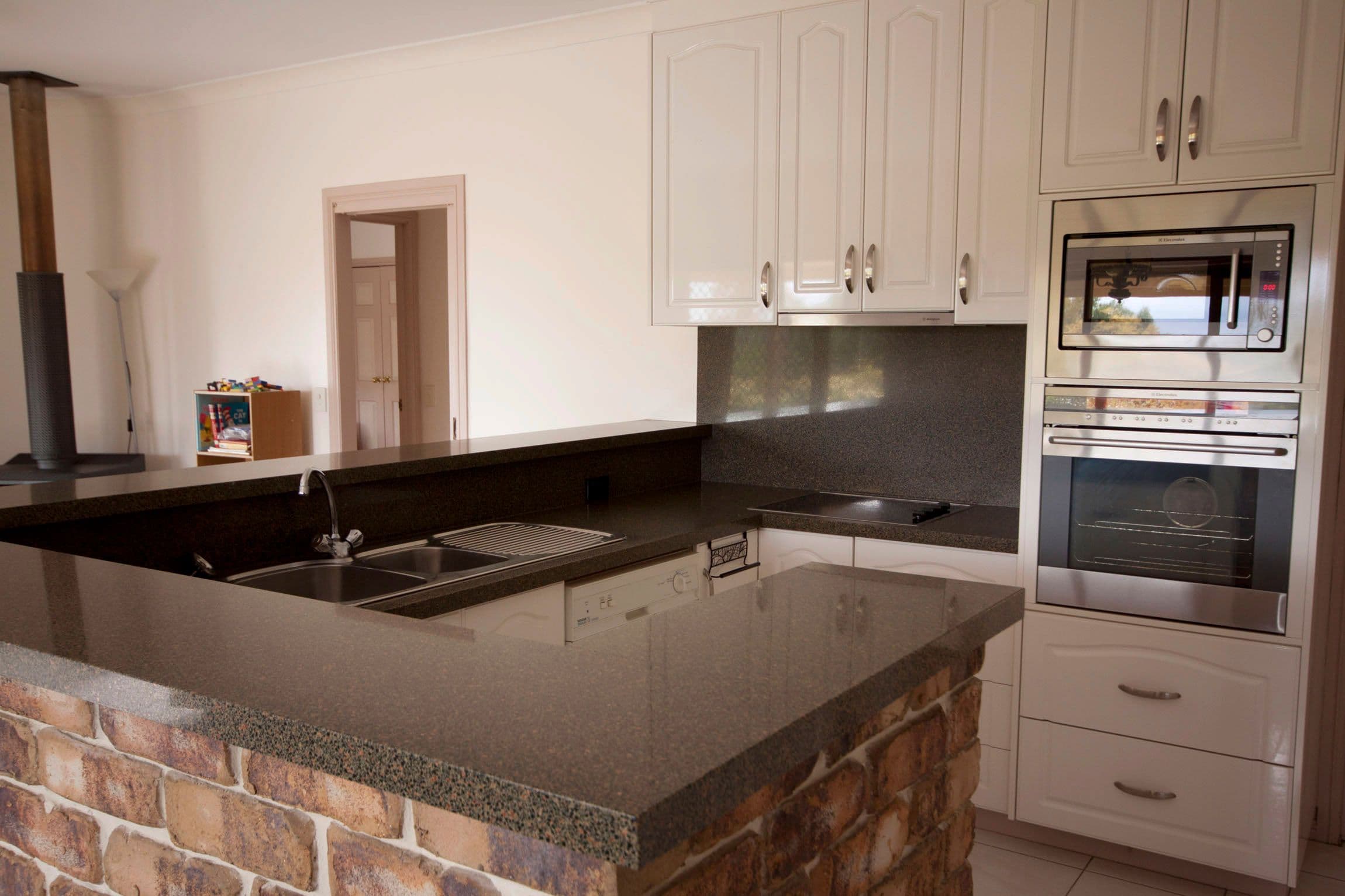 29 Woodview Street, SAMFORD VALLEY QLD 4520, Samford Valley - Thumbnail 4
