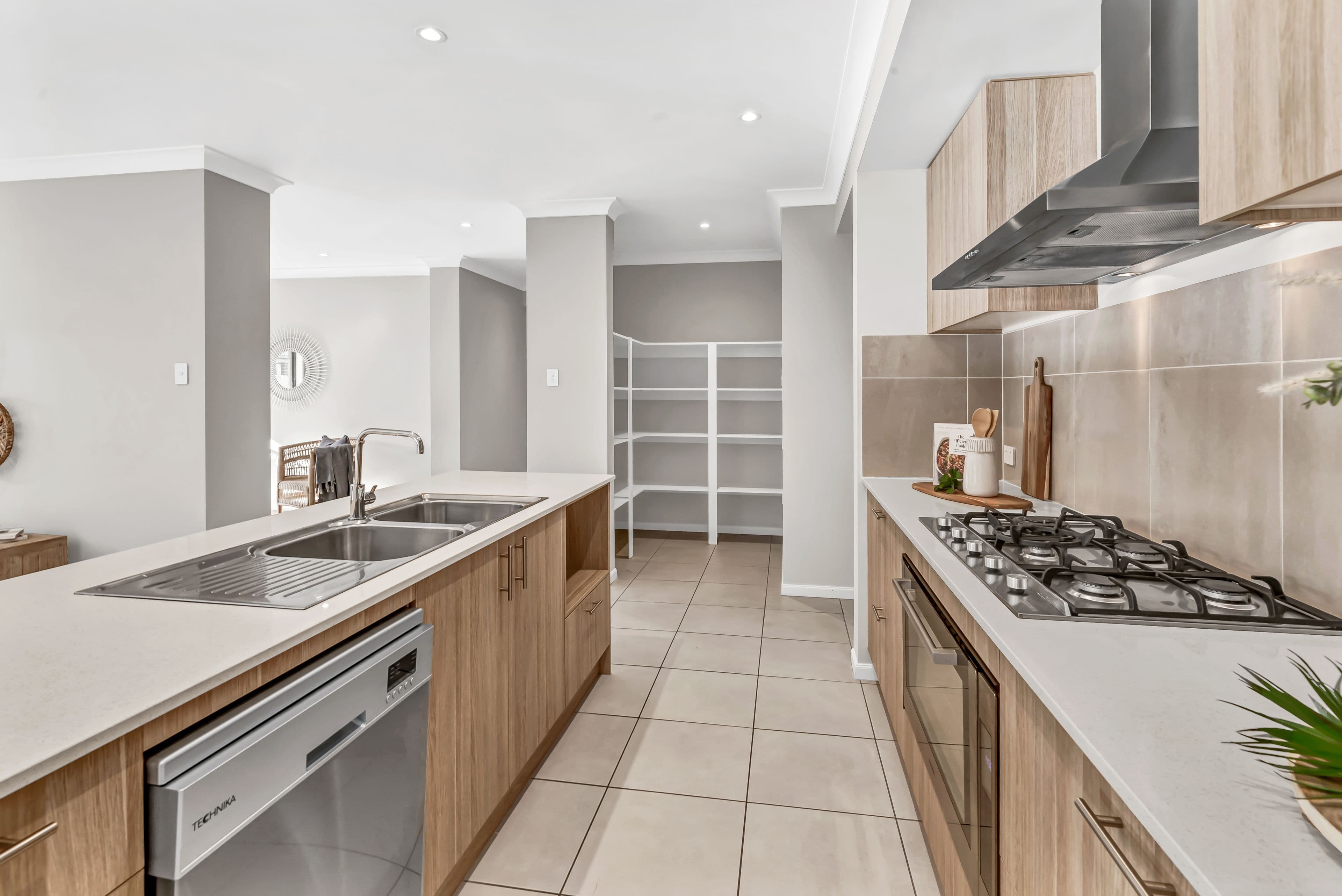 18 Wilkins Crescent, Burnside Heights - Thumbnail 6