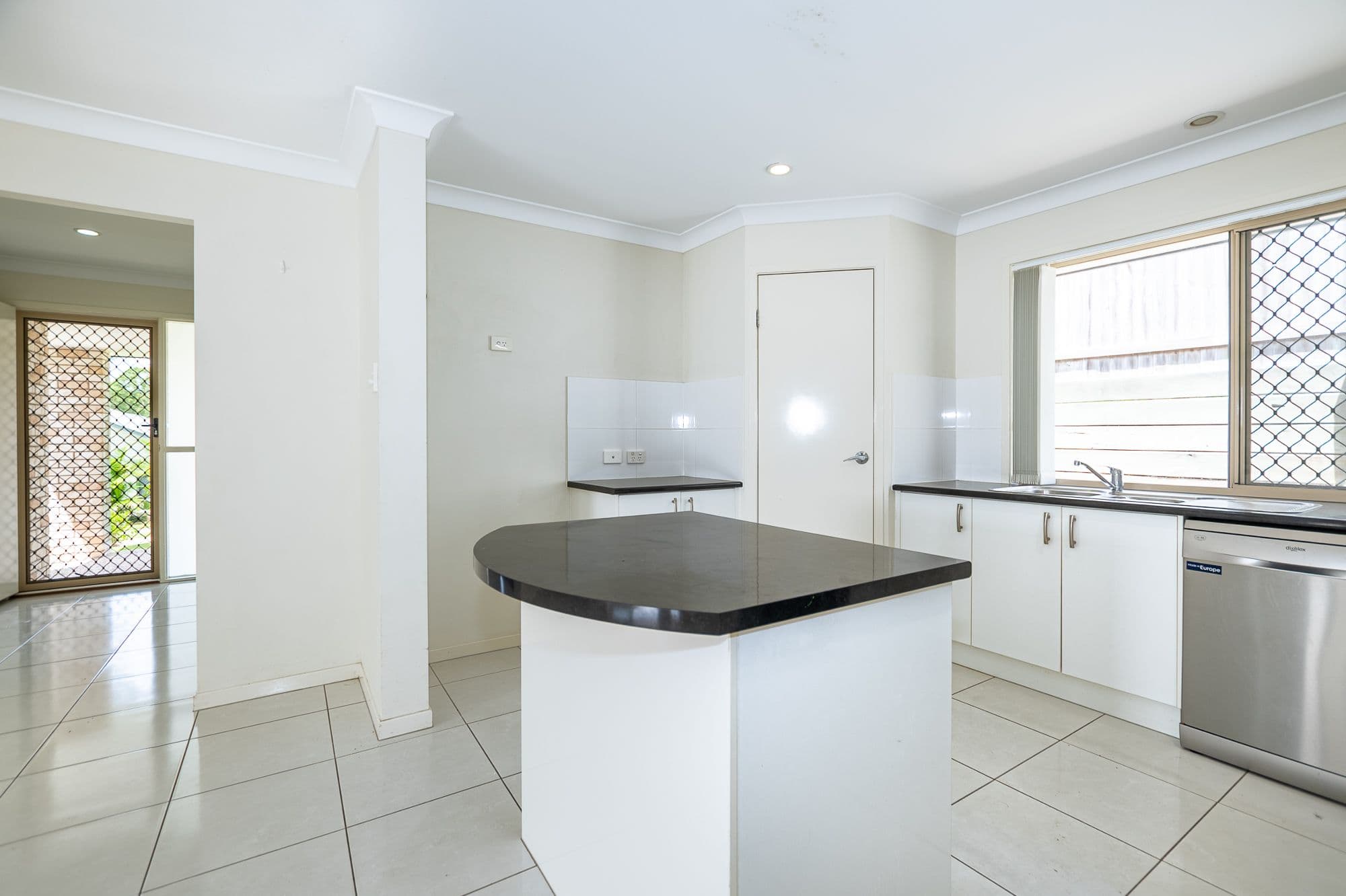 32 Rosella Crescent, Springfield Lakes QLD 4300, Springfield Lakes - Thumbnail 2