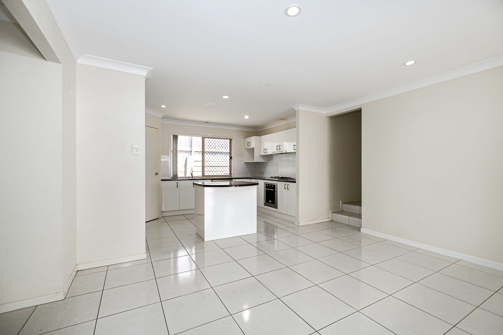32 Rosella Crescent, Springfield Lakes QLD 4300, Springfield Lakes - Thumbnail 4