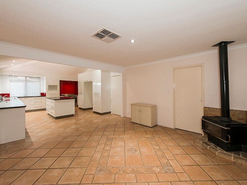 29 Redheart Drive, Thornlie WA 6108, Thornlie - Thumbnail 7