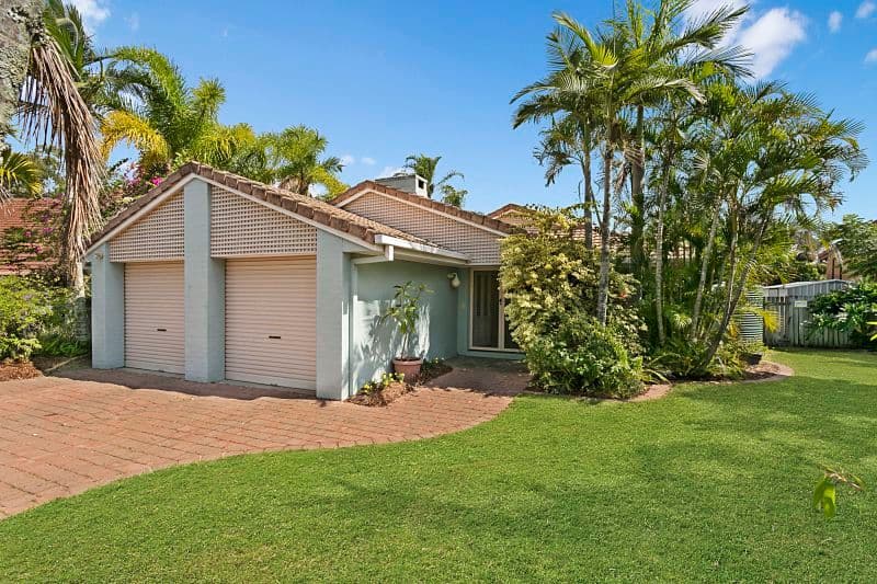 26 Rialanna Steet, Kenmore QLD 4069, Kenmore - Thumbnail 2