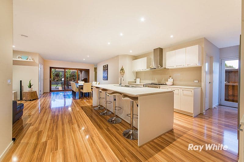 4 Dusky Bells Drive, Cranbourne West VIC 3977, Cranbourne West - Thumbnail 2