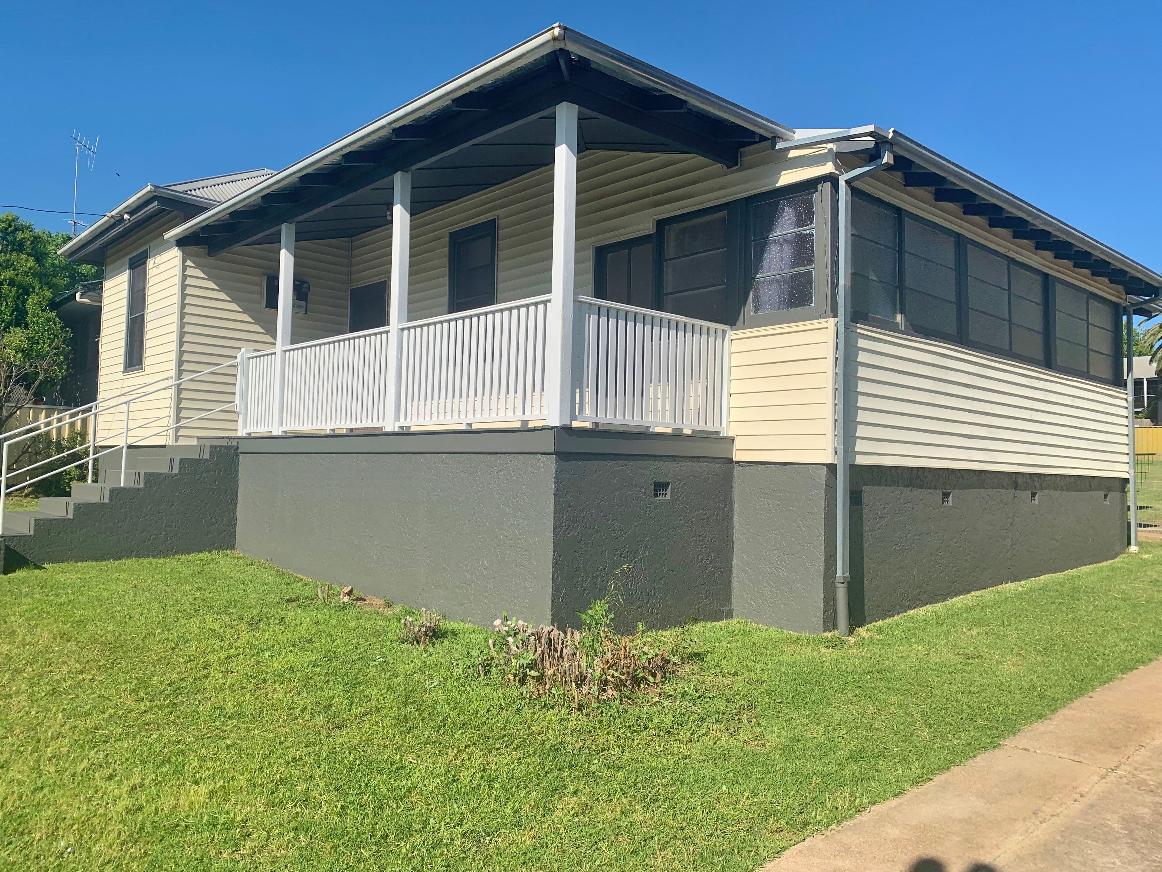 29 Yass Street, Young NSW 2594, Young - Thumbnail 2