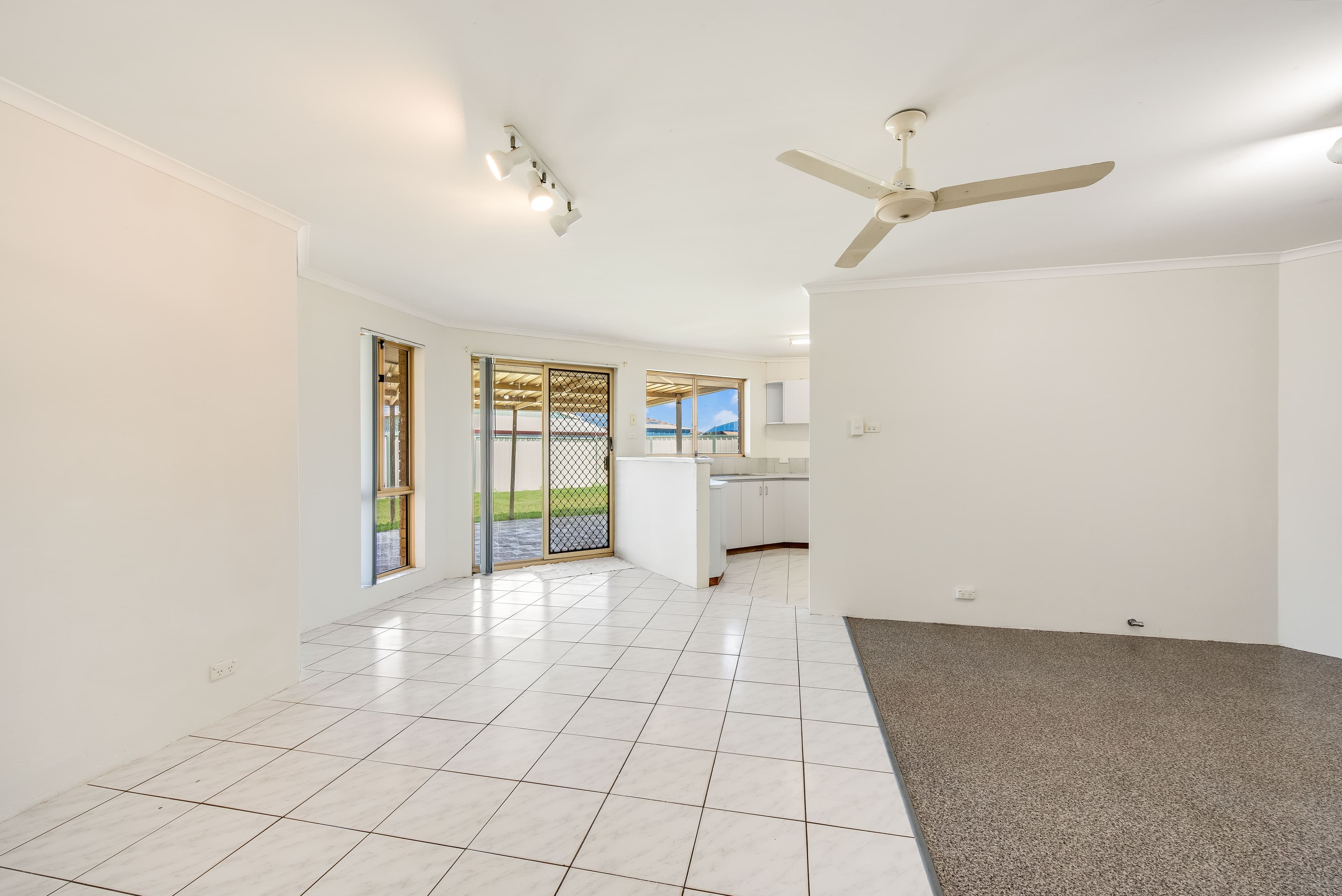 14 Marsh Place, Mount Tarcoola WA 6530, Mount Tarcoola - Thumbnail 3