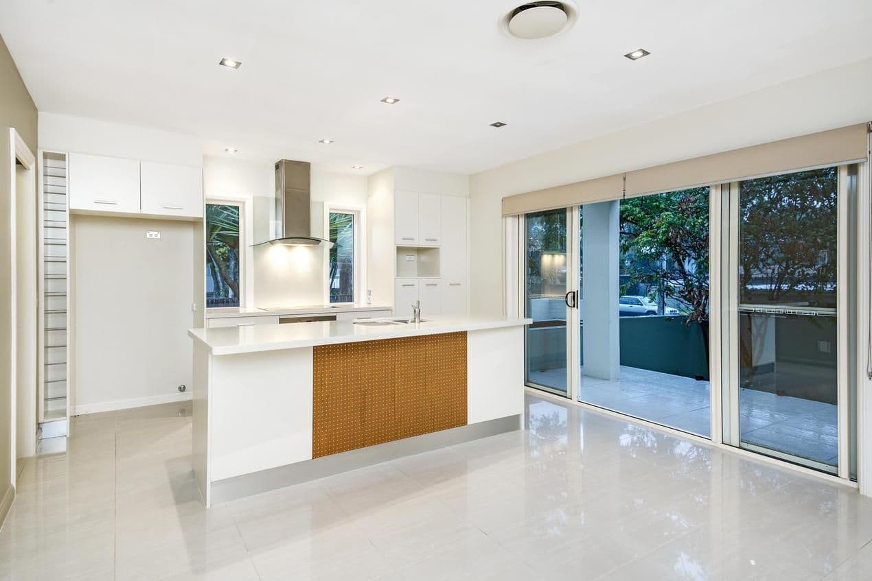 27-29 Gordon Street, Labrador QLD 4215, Labrador - Image 1