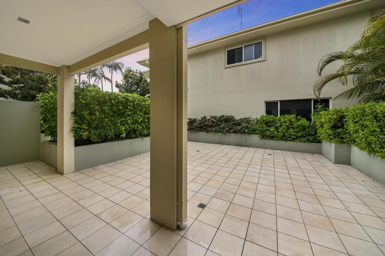 27-29 Gordon Street, Labrador QLD 4215, Labrador - Thumbnail 3