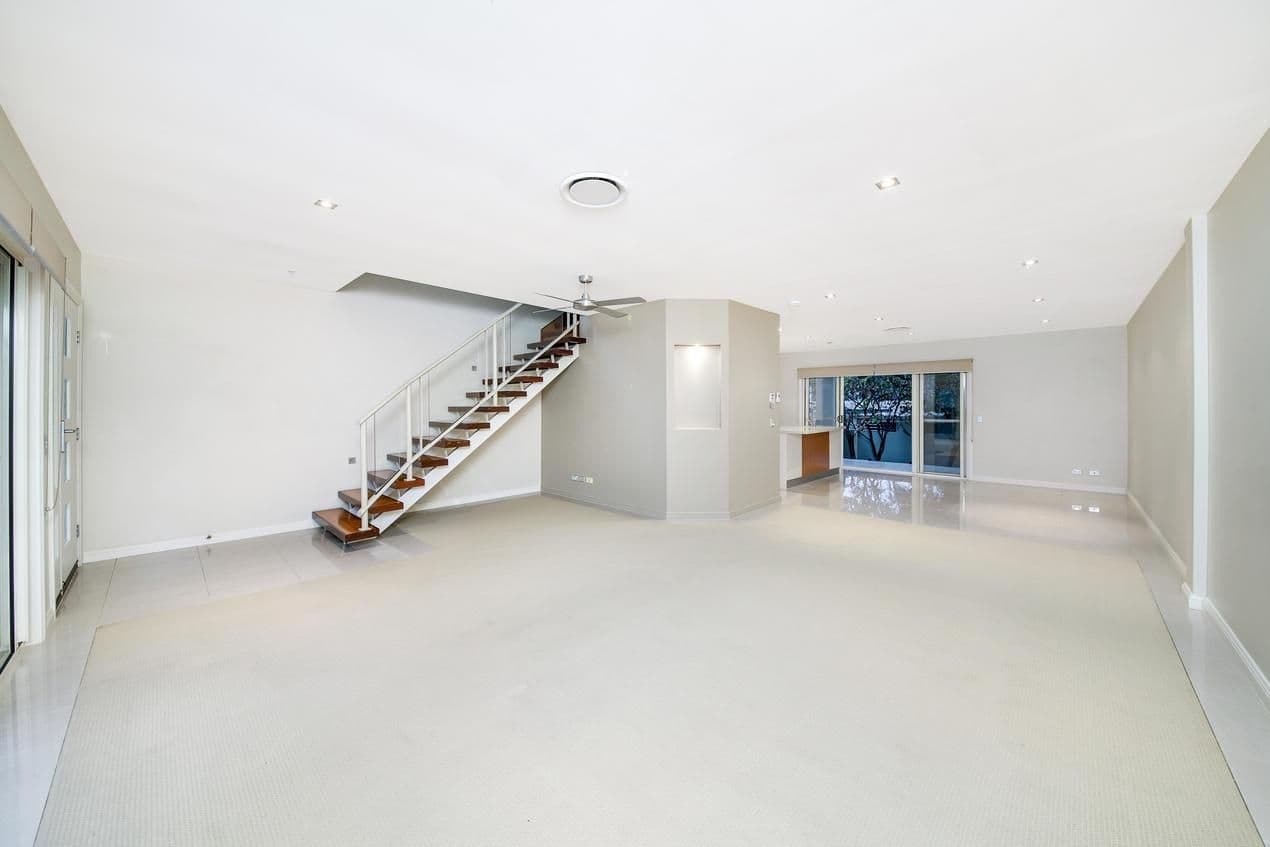 27-29 Gordon Street, Labrador QLD 4215, Labrador - Thumbnail 5
