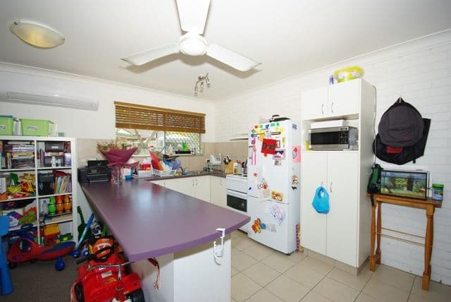 5 Pheasant Court, MIAMI QLD 4220, Miami - Thumbnail 3