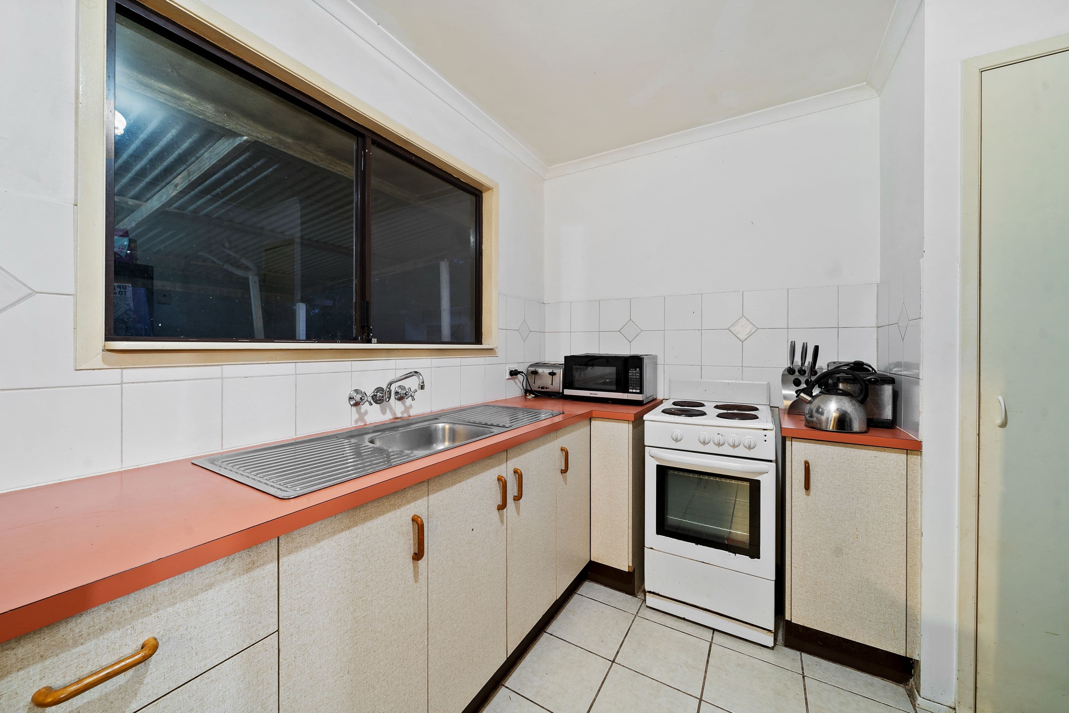 8 Campden Street, Browns Plains QLD 4118, Browns Plains - Thumbnail 5