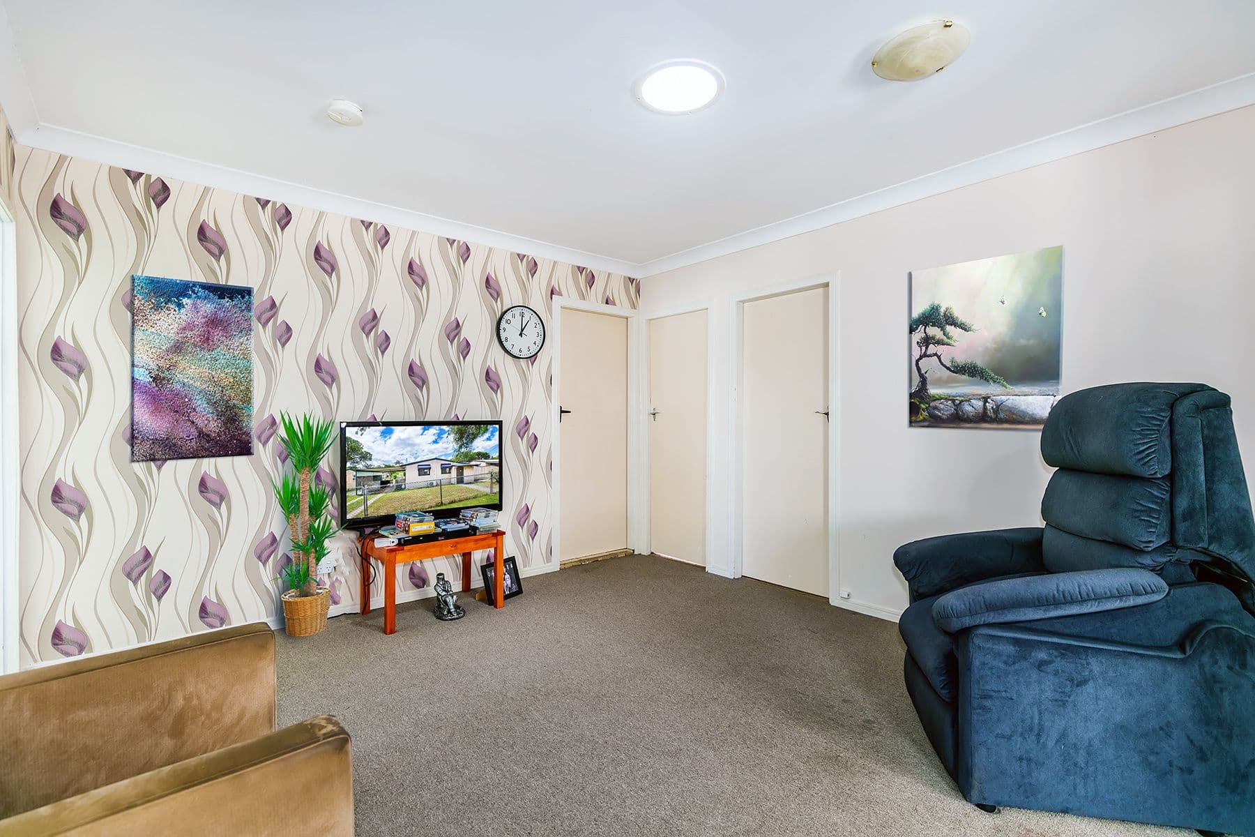 13 Laurel Street, Woodridge QLD 4114, Woodridge - Thumbnail 3