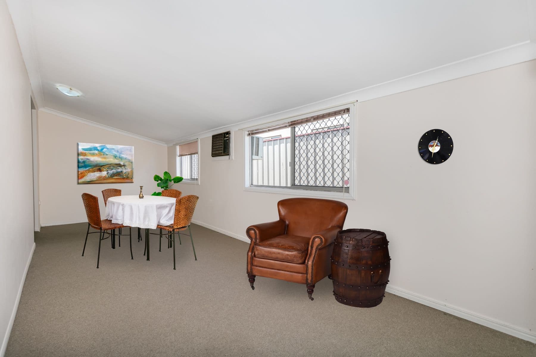 13 Laurel Street, Woodridge QLD 4114, Woodridge - Thumbnail 4