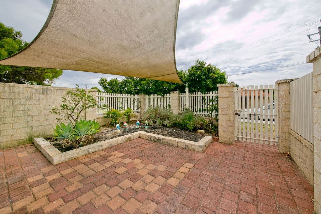 3 Derrington Crescent, Balga WA 6061, Balga - Thumbnail 4