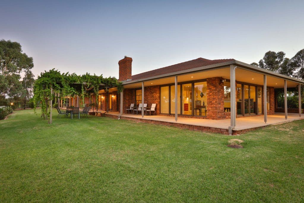 221 Woorlong Avenue, Red Cliffs VIC 3496, Red Cliffs - Thumbnail 2
