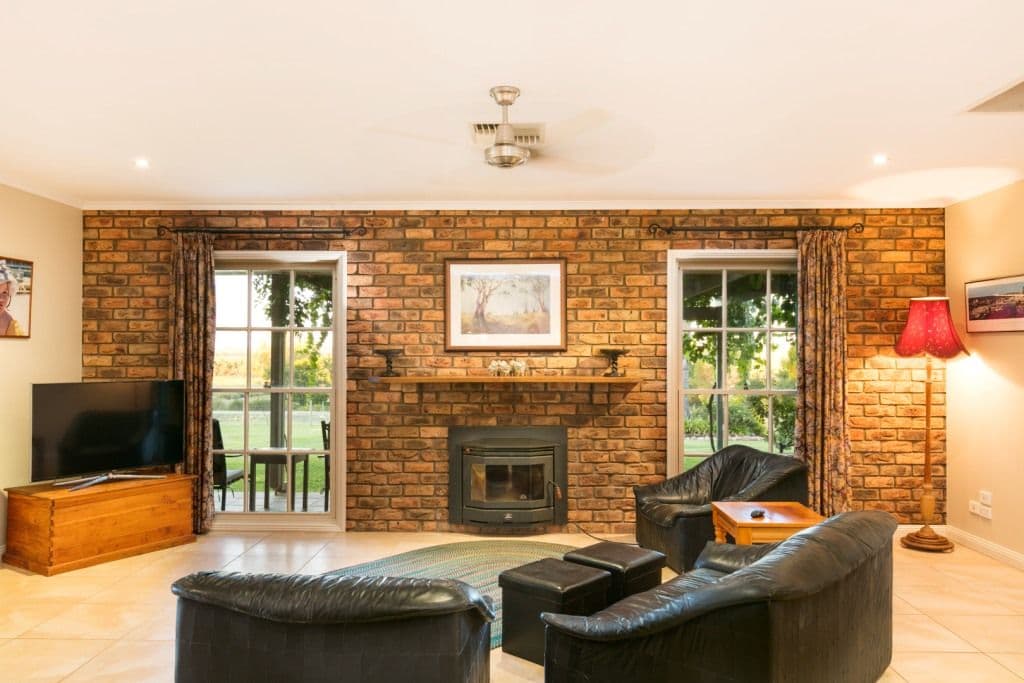 221 Woorlong Avenue, Red Cliffs VIC 3496, Red Cliffs - Thumbnail 7