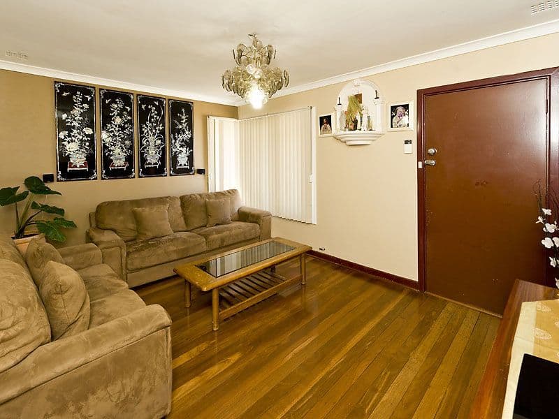 19 Simons Way, LANGFORD WA 6147, Langford - Thumbnail 2