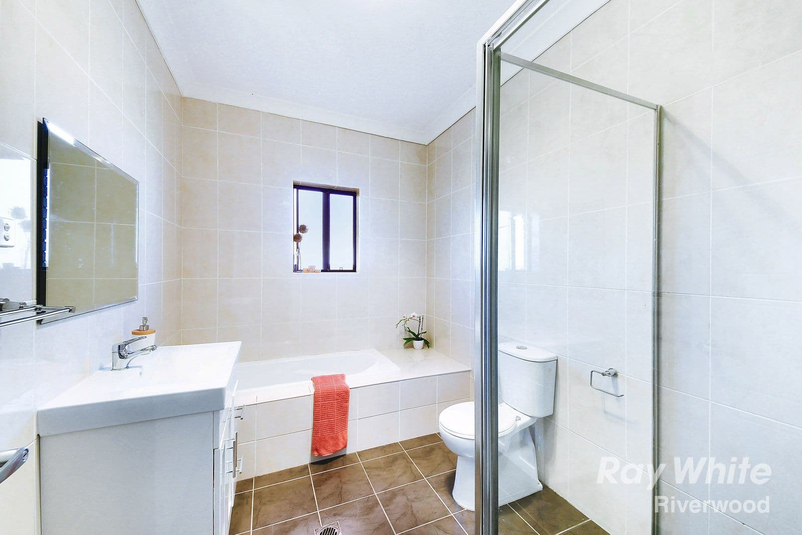 2 Charlescotte Avenue, Punchbowl - Thumbnail 6
