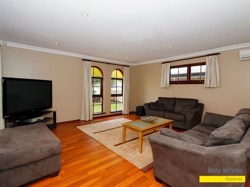 67 Eglinton Crescent, HAMERSLEY WA 6022, Hamersley - Thumbnail 2